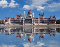 Parlement hongrois : 5 bonnes raisons pour aller le visiter