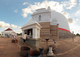 Anurâdhapura : la ville sainte du Sri Lanka