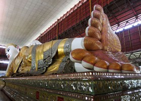 Chaukhtatgyi : contemplez la pagode de la sérénité