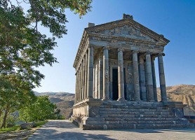 Temple de Garni : un monument qui résiste au temps