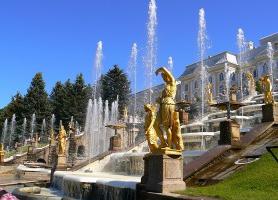 Palais de Peterhof : une beauté paradisiaque