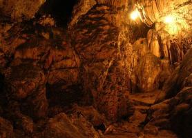 Grottes de Lanquin : magnificences au cœur des ténèbres