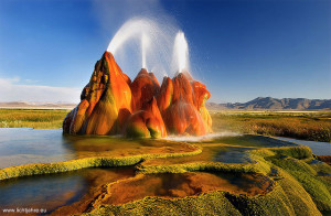 Fly Geyser : la fontaine des trois Buddhas