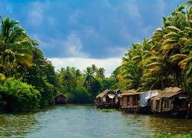 Backwaters du Kerala : une ville sur bateau