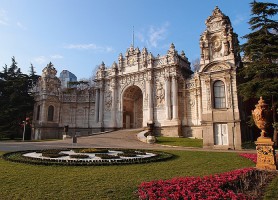 Palais de Dolmabahçe : là où règne le luxe à profusion