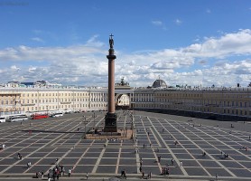 Place du palais : l’incontournable détour de la Russie
