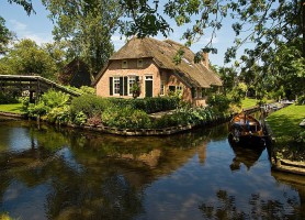 Giethoorn : découvrez la magnifique Venise du Nord