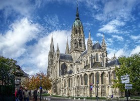 Bayeux : découvrez une ville chargée d'histoire !