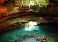 Devil's Den cave 