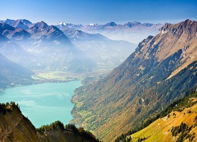 Lac Brienz : découvrez la belle aux yeux bleus