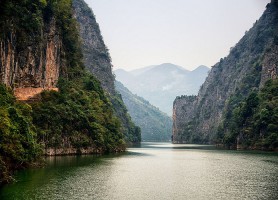 3 Gorges : la fabuleuse ville aux gorges hallucinantes