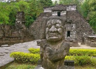 Candi Sukuh 