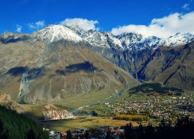 Stephantsminda : une ville de montagne de la Géorgie