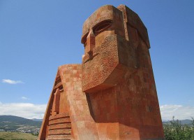 Tatik u Papik : l’hommage à la sagesse