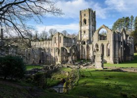 Abbaye de Fountains : découvrez ces spectaculaires ruines