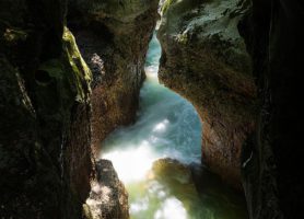 Gorges du Fier : la grande curiosité naturelle des Alpes
