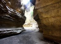 Hell's Gate 