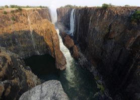 Mosi-oa-Tunya : un enchantement au cœur de mille merveilles !