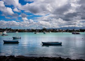 Grand Baie : mer bleue, plages ensoleillées et ambiance tropicale
